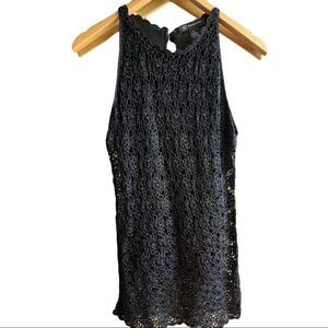 😊 3/$30 BLACK crocheted halter top lace lined Size Medium EUC